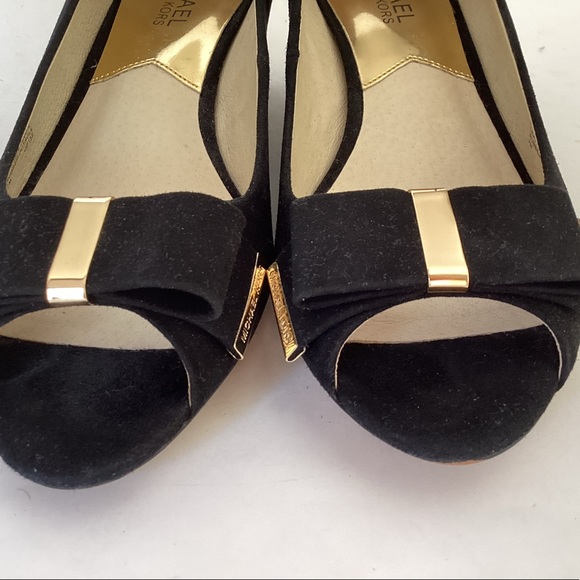MICHAEL KORS Kiera Open Toe Suede Wedge Shoes Bow WORN ONCE! - Picture 5 of 10